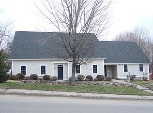 39 Winthrop St, Hallowell, ME 04347