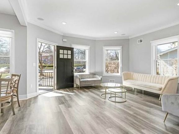 5th image of 21 Valley Ave #1