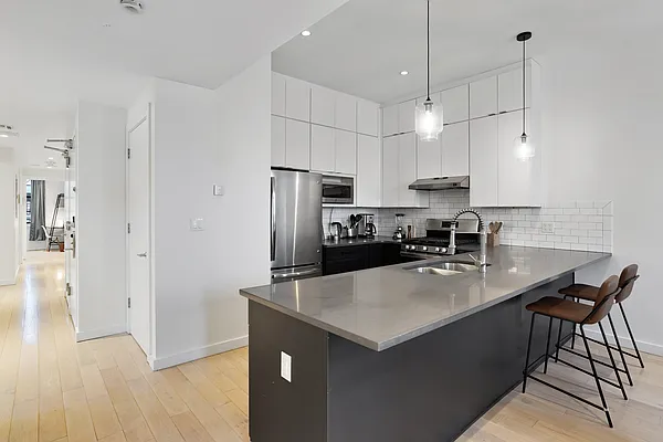 Rented by June | media 10