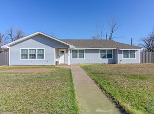 3404 Paradise St, Vernon, TX 76384