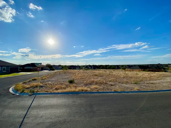 514 Enchanted Way #6, Del Rio, TX 78840
