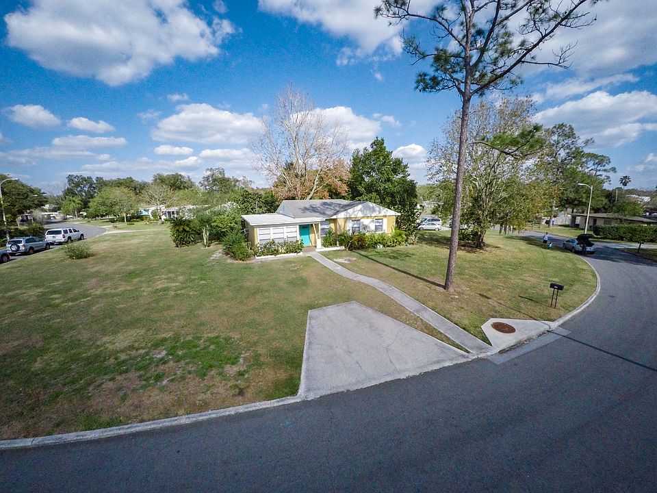 1st image of 608 Carolyn Dr