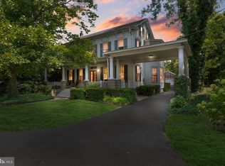 151 Burlington Path Rd, Cream Ridge, NJ 08514