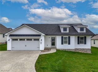 921 Cabot Dr, Canal Fulton, OH