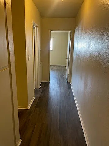 1451 W 105th St — Photo 28