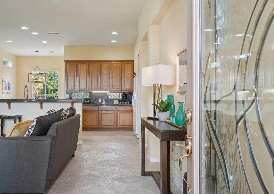 1st image of 80570 Hoylake Dr