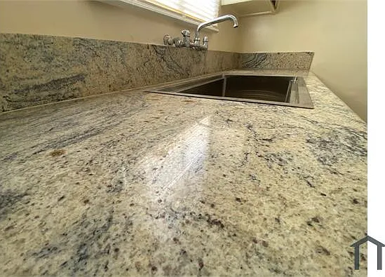 915 Glenway Dr #5 — Photo 14