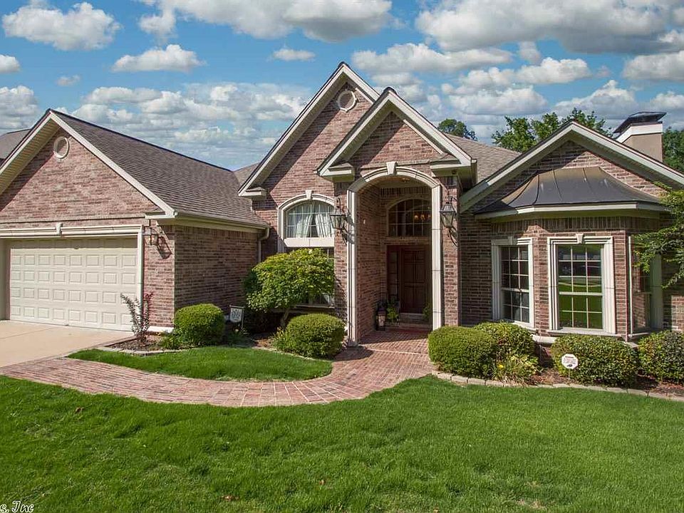 1st image of 913 Cobblestone Cir