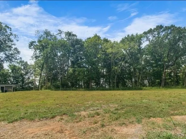 866 Shady Bluff Trl, Clarksville, TN 37043
