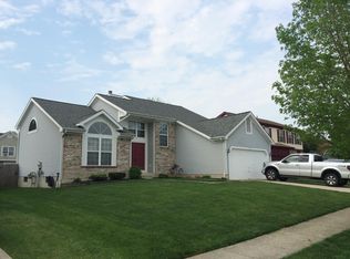 2739 Salem Hills Ct, Pickerington, OH