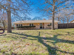 1004 E Wilbarger St, Bowie, TX 76230