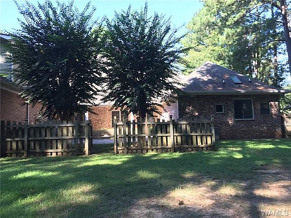 2nd image of 6741 Elaina Ln