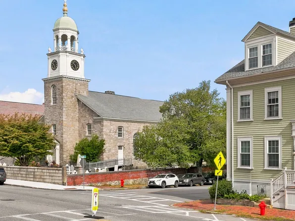 162 High St #B, Newburyport, MA 01950