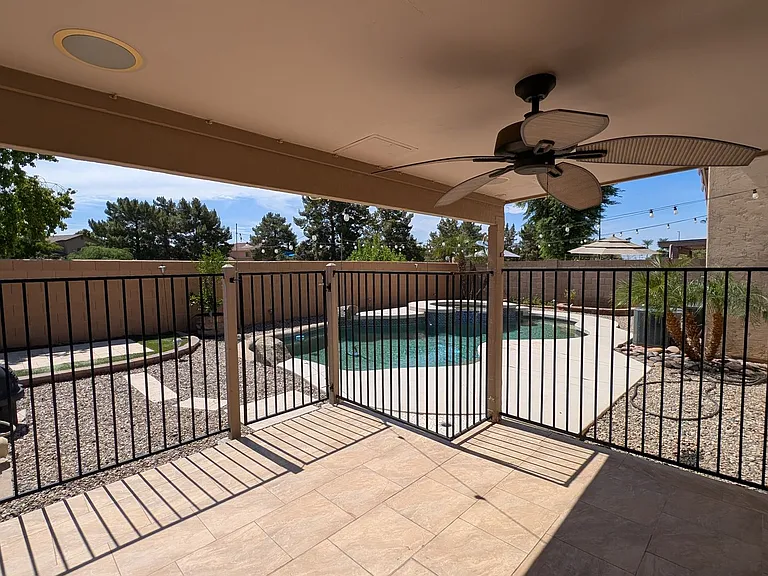 929 N Quail Ln — Photo 30