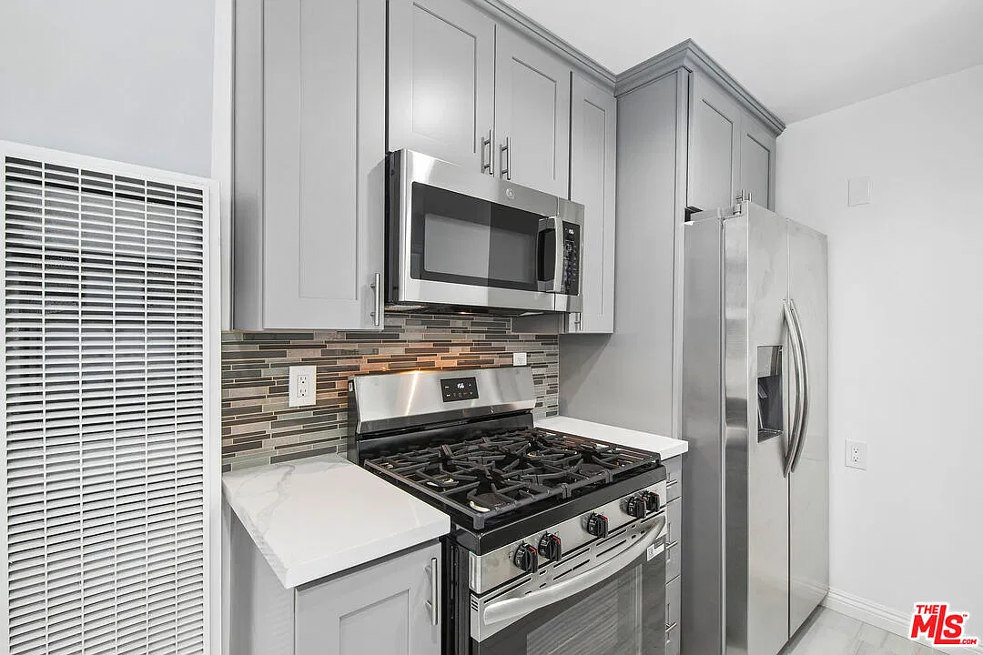 852 N Bunker Hill Ave — Photo 4