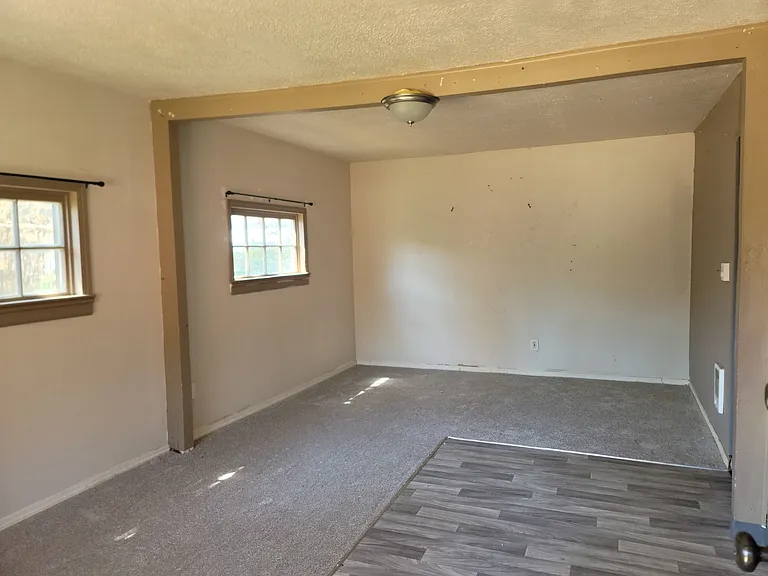 983 Bever Dr NE — Photo 6