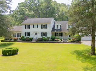 46 Bayberry Ln, Easton, CT 06612