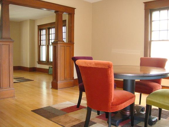Traditional Dining Room