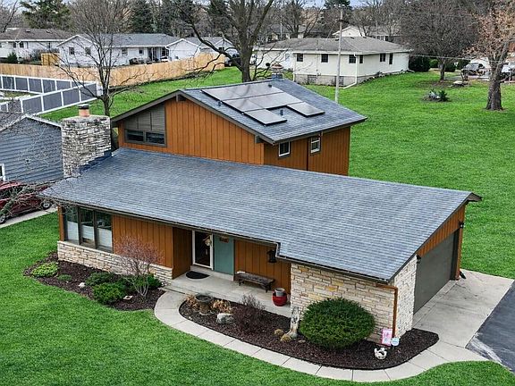 2nd image of 2115 Rambling Rose ROAD