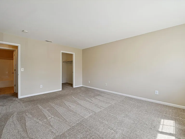 3317 Reeves Dr — Photo 14