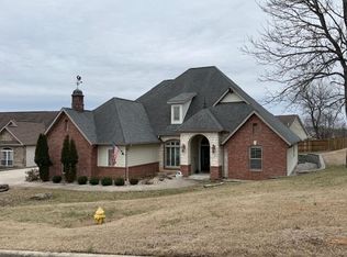 112 Millstone Ct, Branson, MO 65616