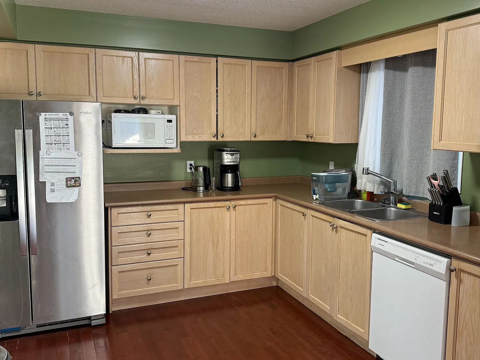 3 bed, $2,600 — Photo 2