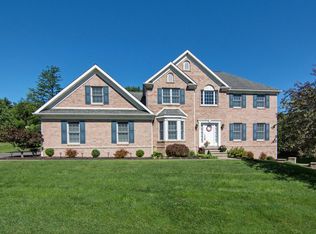 195 Via Largo Dr, Lewisburg, WV