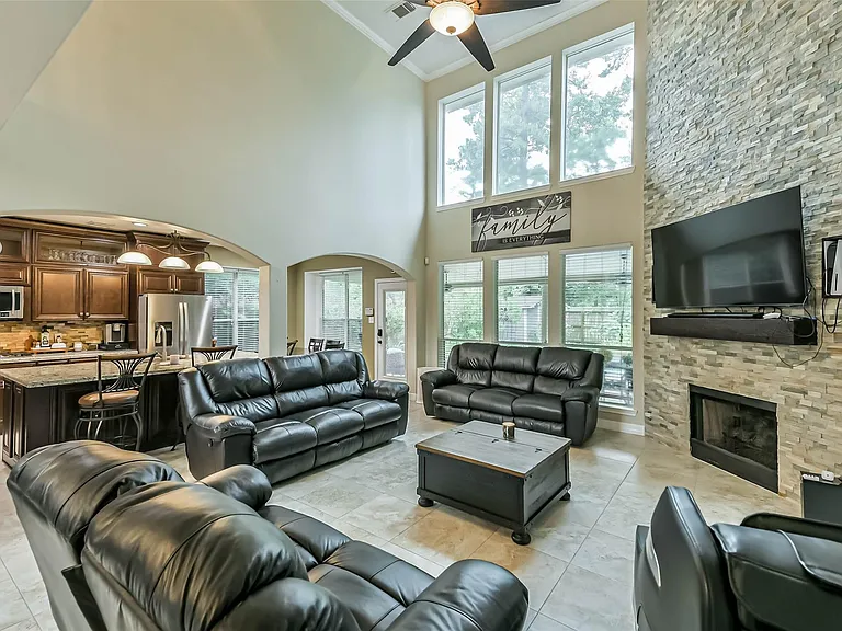 20319 Umber Oak Ct — Photo 24