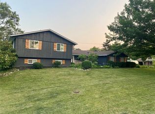 160 Terrace Villa Dr, Centerville, OH 45459