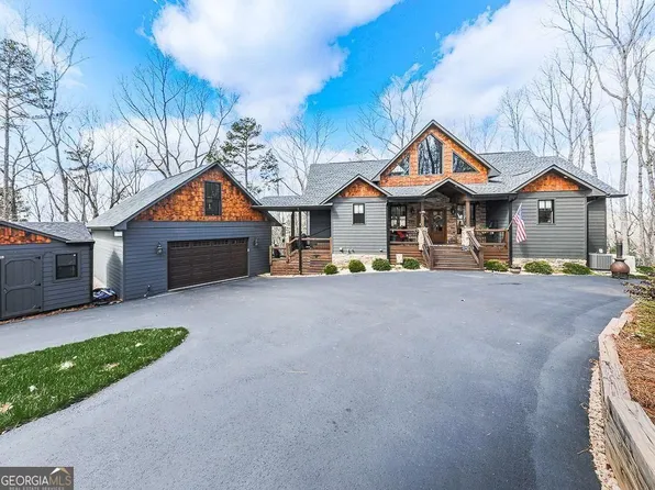 208 Weeks Dr, Ellijay, GA 30540