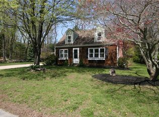 38 Maxwell Dr, North Kingstown, RI 02852