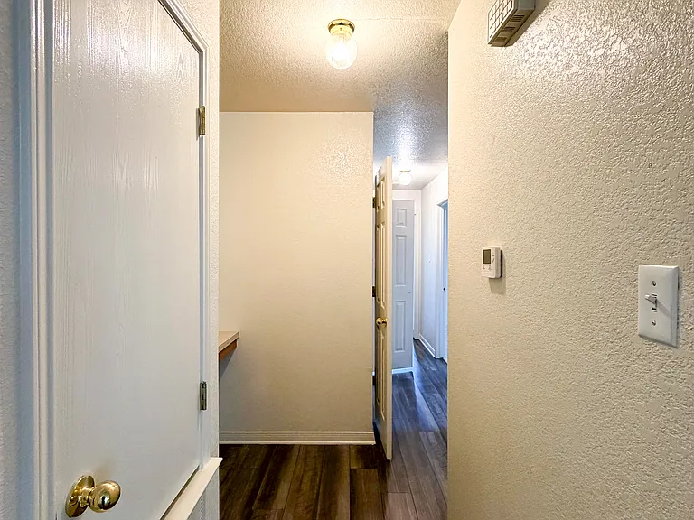 310 Cedar Ridge Dr #B — Photo 10