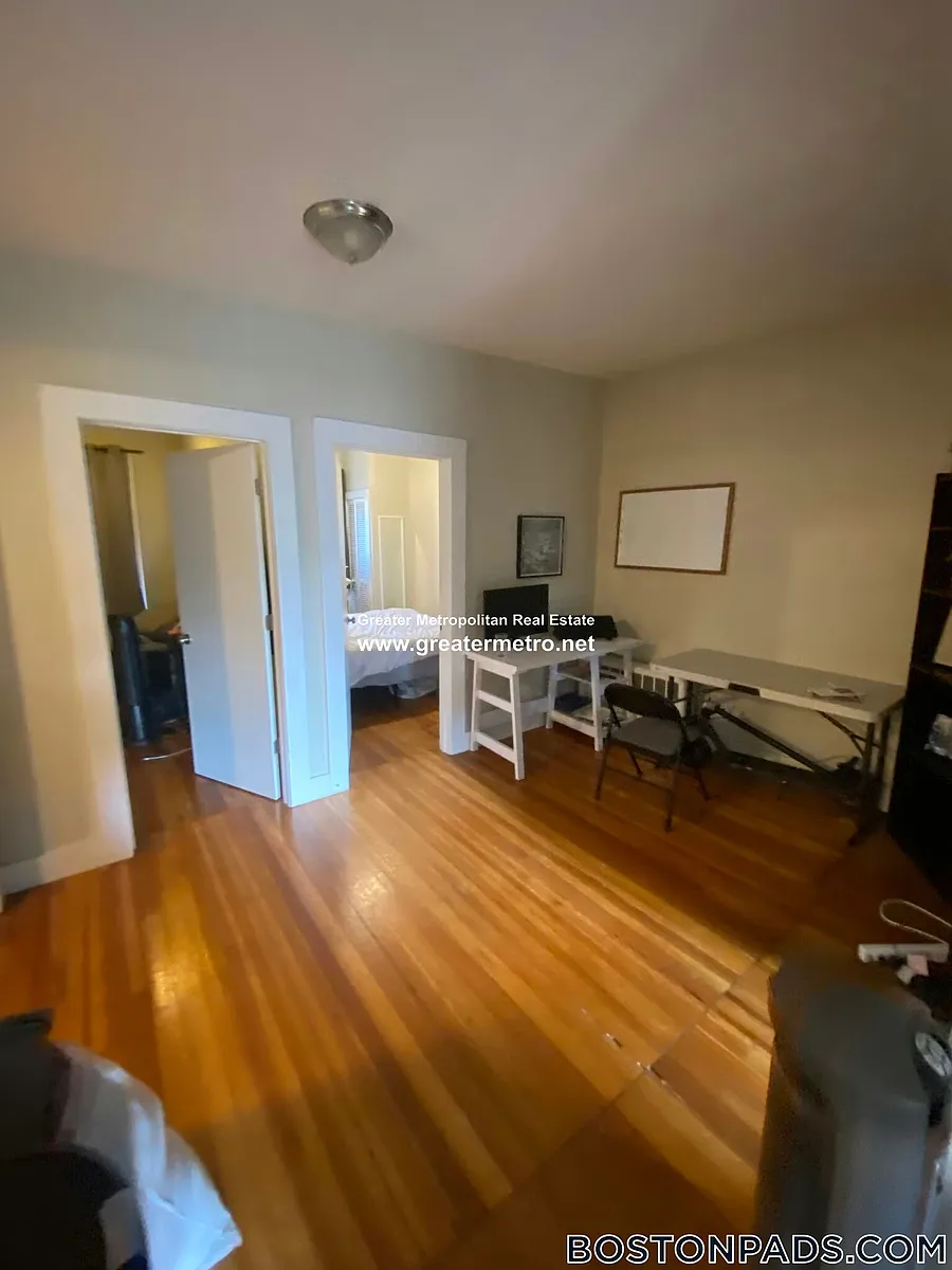 Building Photo - 435 Hanover St #4D