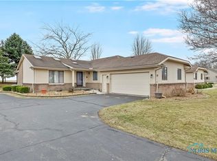 747 Fairway Ln, Wauseon, OH 43567