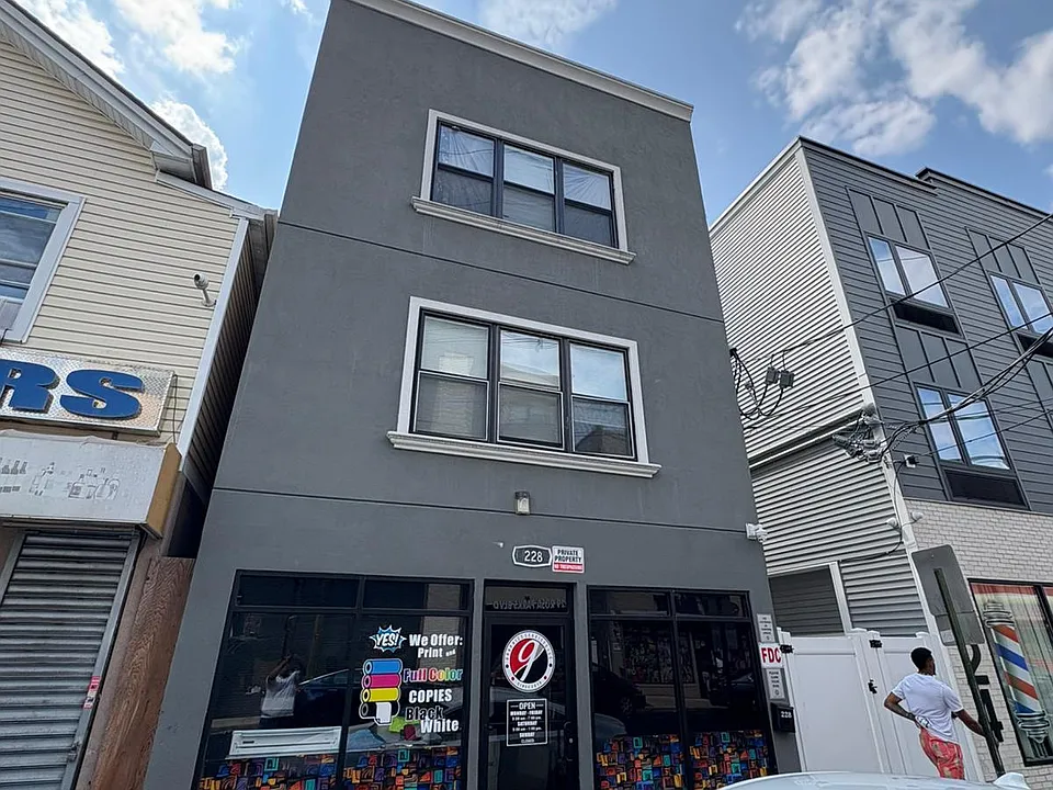 224 Rosa Parks Blvd #302