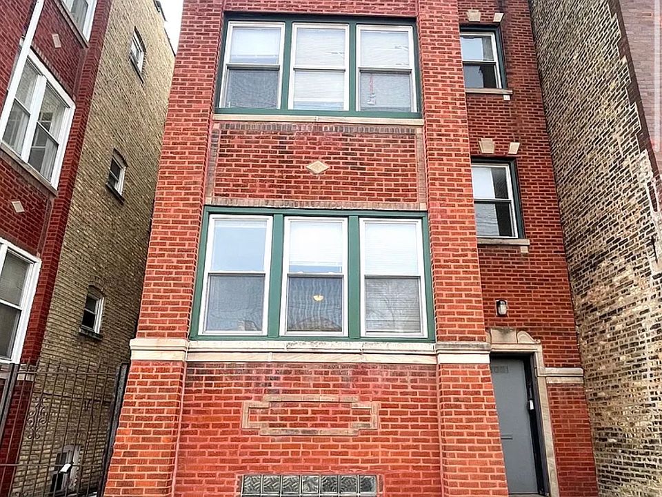 1st image of 3021 W Diversey Ave #3