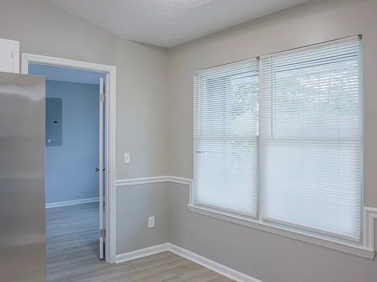 607 Scott St — Photo 14