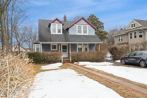 36 Tyler Ave Photo 1