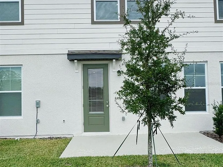 1832 Sanibel Dr — Photo 14