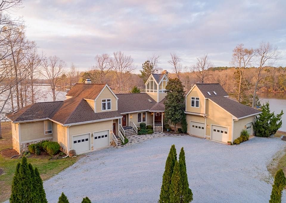 1st image of 1395 Alexander Dr