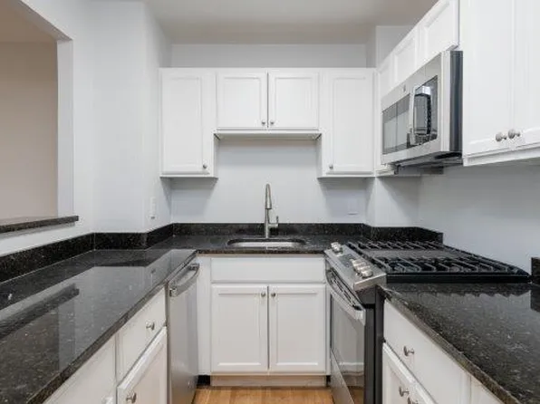 1430 Columbia Rd #4, Boston, MA 02127
