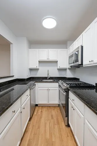 1430 Columbia Rd #4 Photo 1