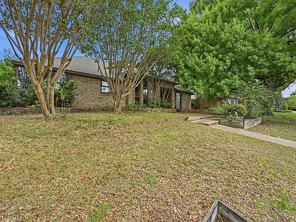 5th image of 3205 Wrangler Rd
