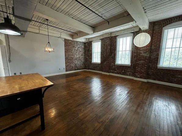 901 Jefferson St APT 5H, Lynchburg, VA 24504