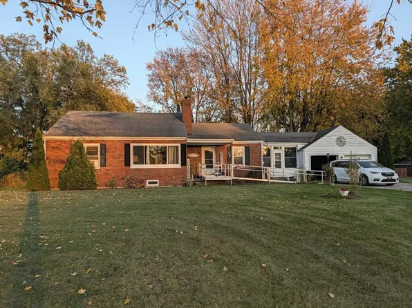 1049 S Thoman St, Crestline, OH 44827