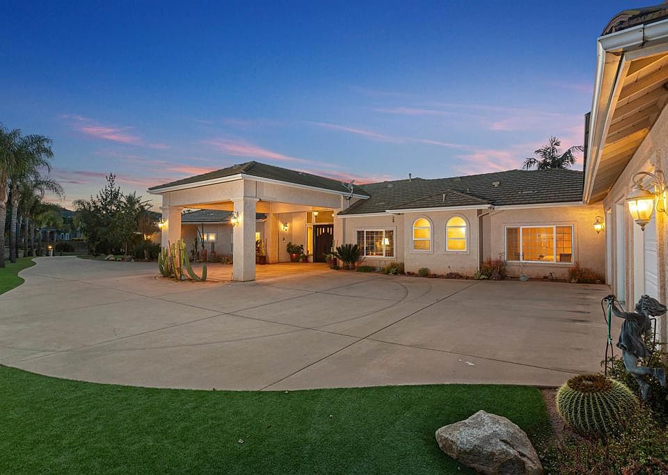 1st image of 12826 Rock Ridge Ln