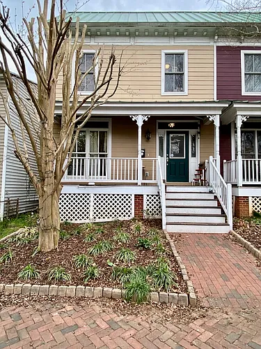 520 1/2 S Laurel St Photo 1