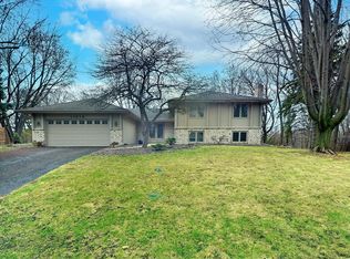 11615 37th Pl N, Plymouth, MN 55441