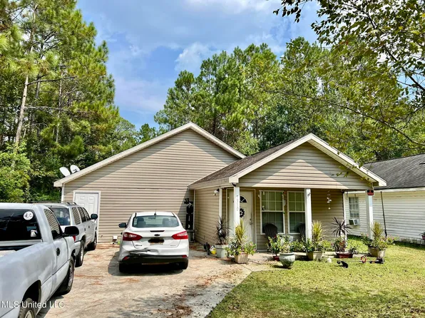7310 Tunica St, Bay St Louis, MS 39520