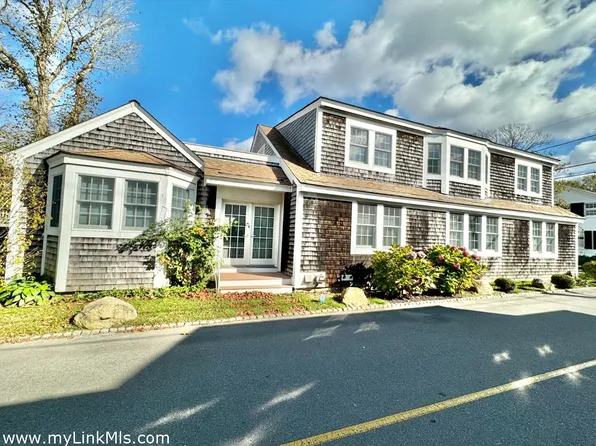 62 N Summer St, Edgartown, MA 02539